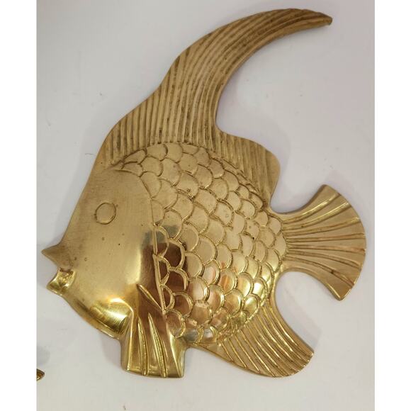 Vintage Brass Angelfish Wall Hangings Set of 3 – Nautical Coastal Decor - Picture 5 of 6